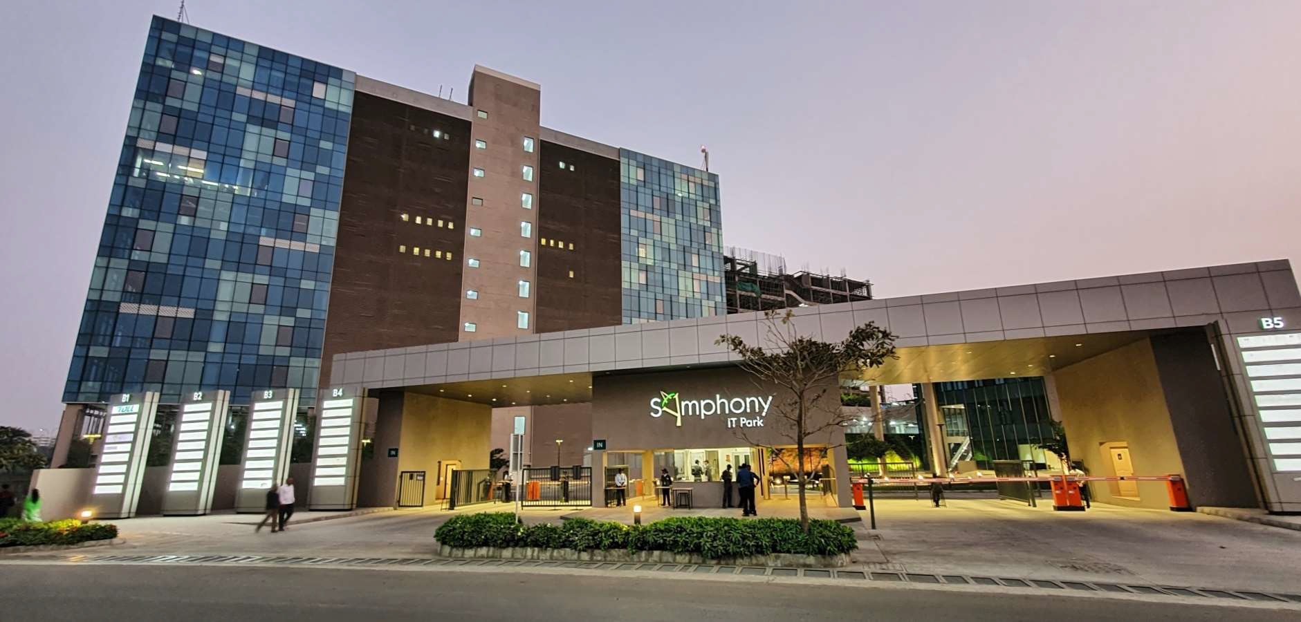 Symphony IT Park1